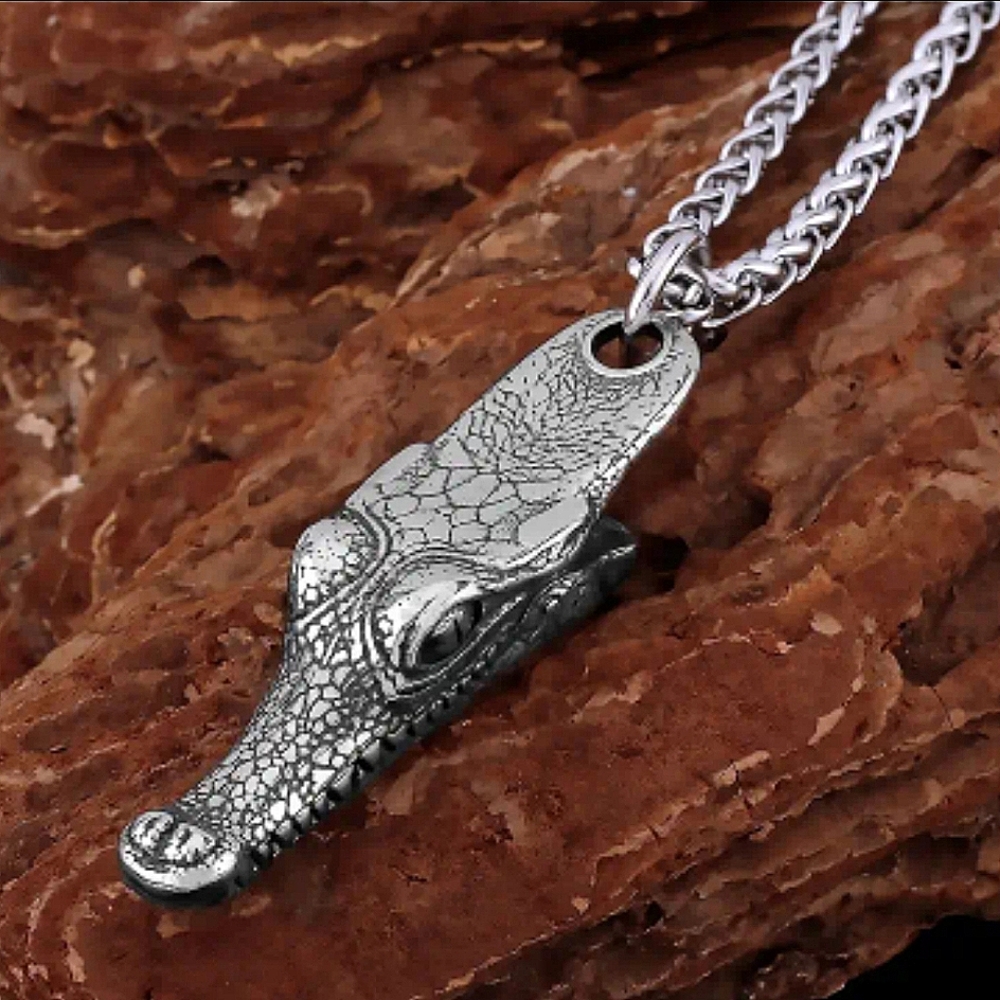 New! MEN'S Stainless Steel Alligator / Crocodile Head Pendant Necklace.
